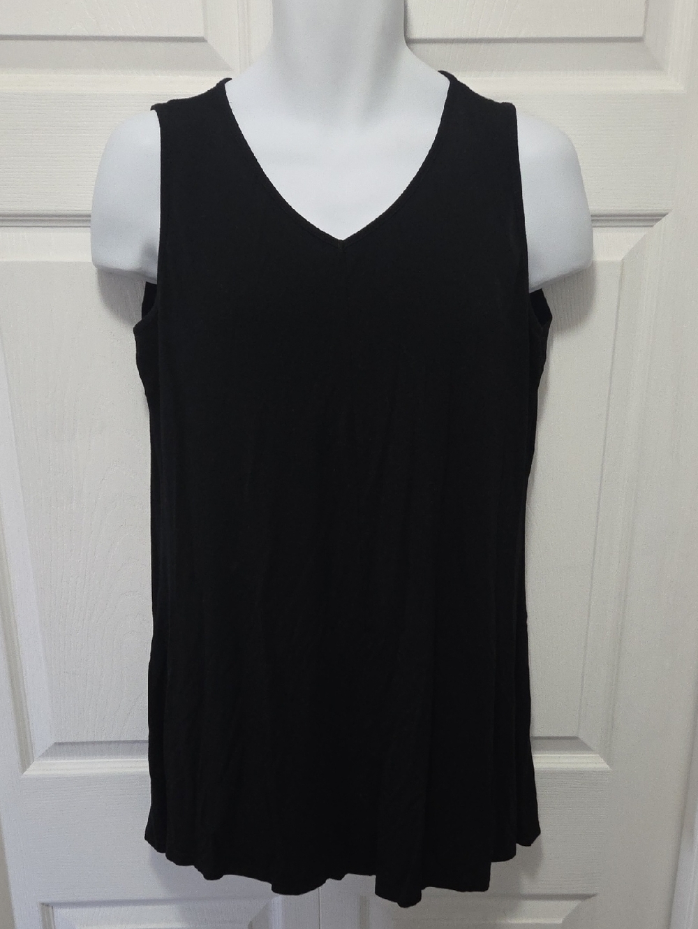 Papa Vancouver Size XLClassic Black V-Neck Sleeveless Tank Top 95% BAMBOO